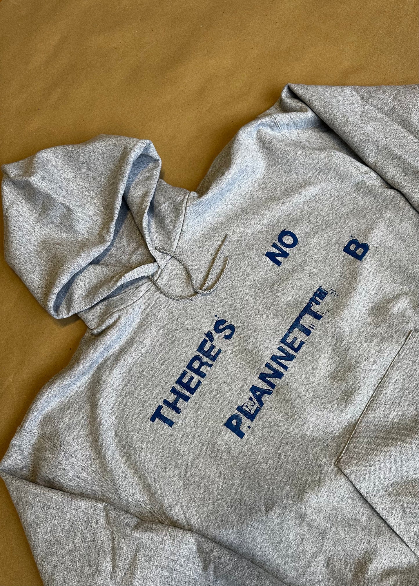 01 "STONE" PULLOVER HOODIE